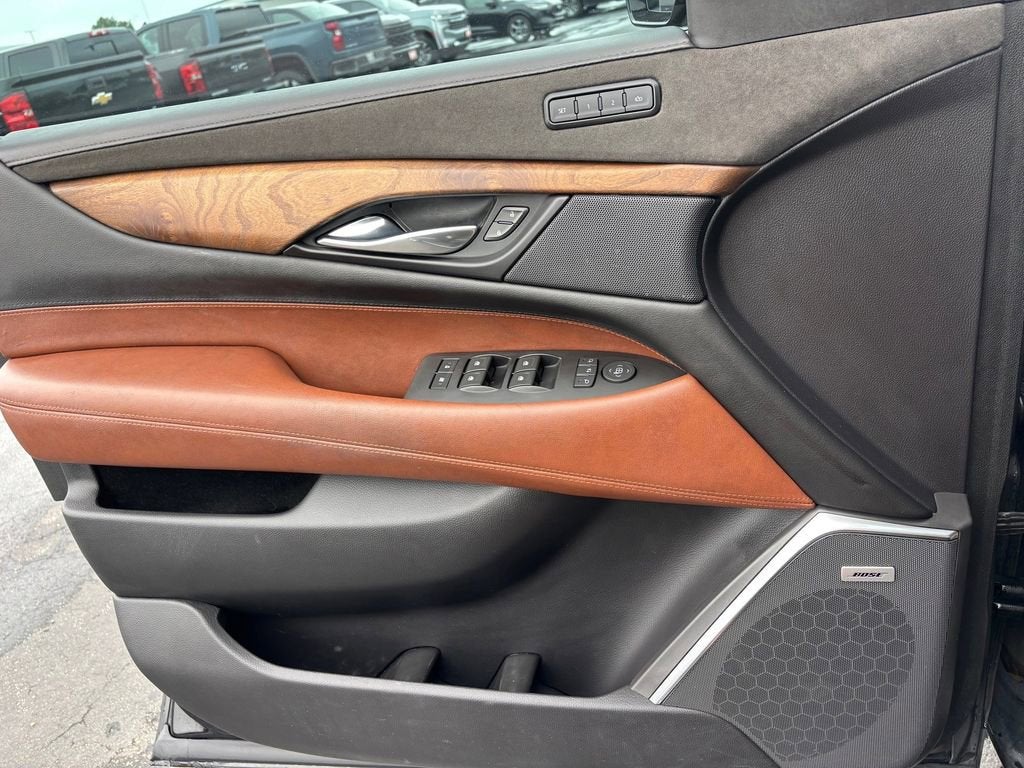 2020 Cadillac Escalade Luxury