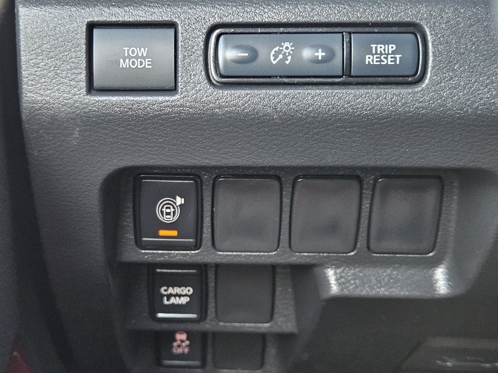 2022 Nissan Frontier PRO-X