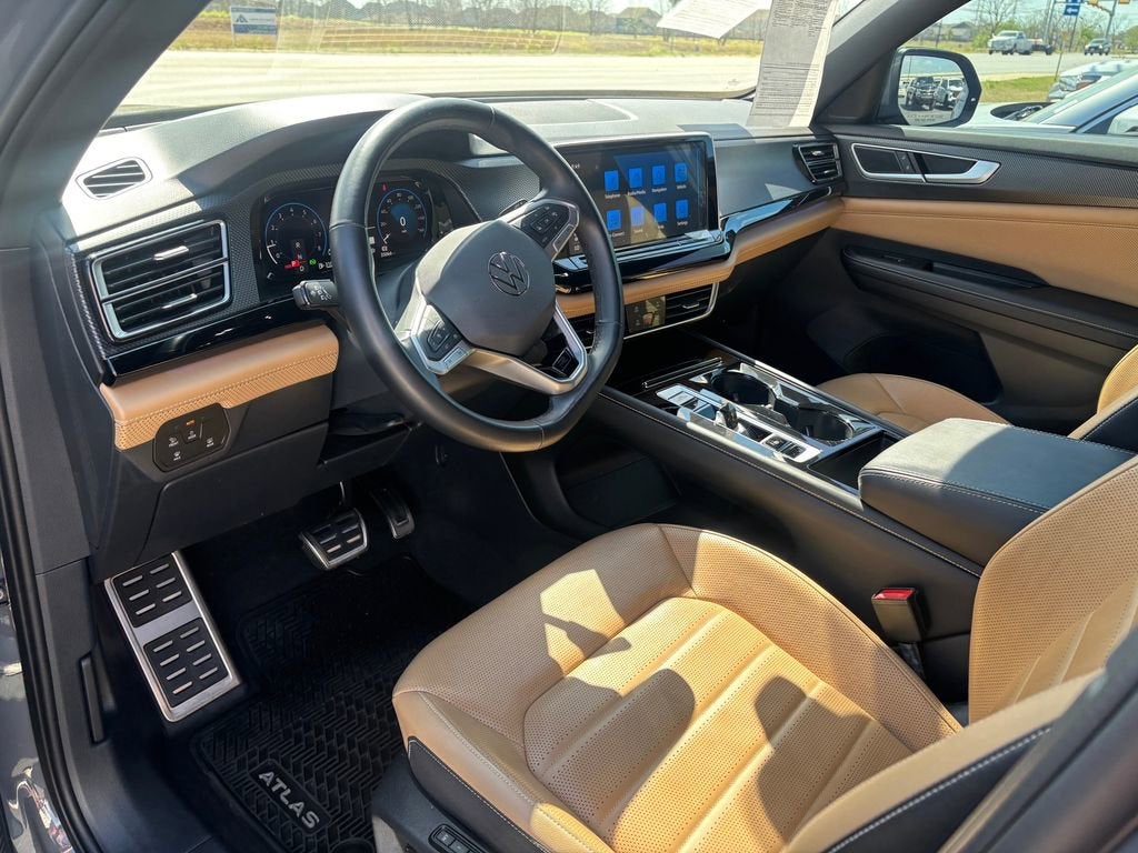 2024 Volkswagen Atlas Cross Sport 2.0T SEL R-Line
