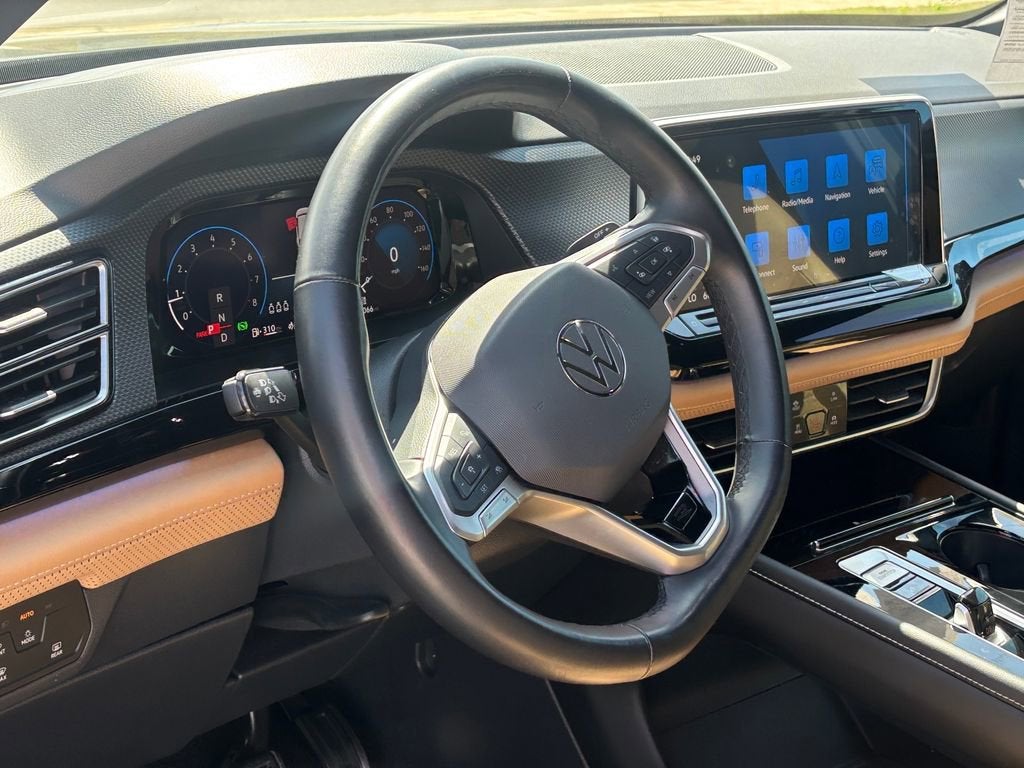 2024 Volkswagen Atlas Cross Sport 2.0T SEL R-Line