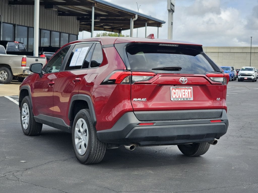 2024 Toyota RAV4 LE