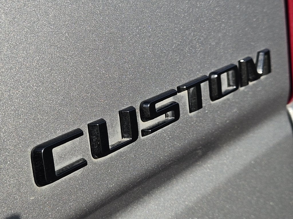 2025 Chevrolet Silverado 1500 Custom