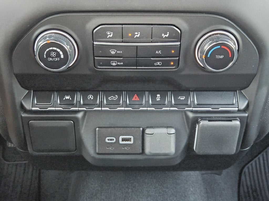 2025 Chevrolet Silverado 1500 Custom