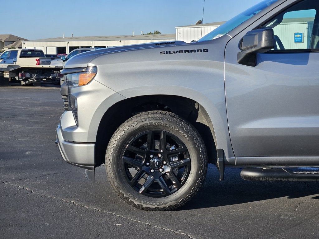 2025 Chevrolet Silverado 1500 Custom