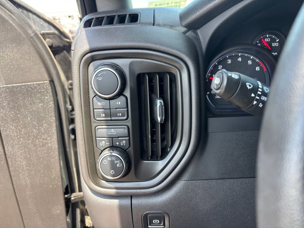 2023 Chevrolet Silverado 1500 Custom Trail Boss