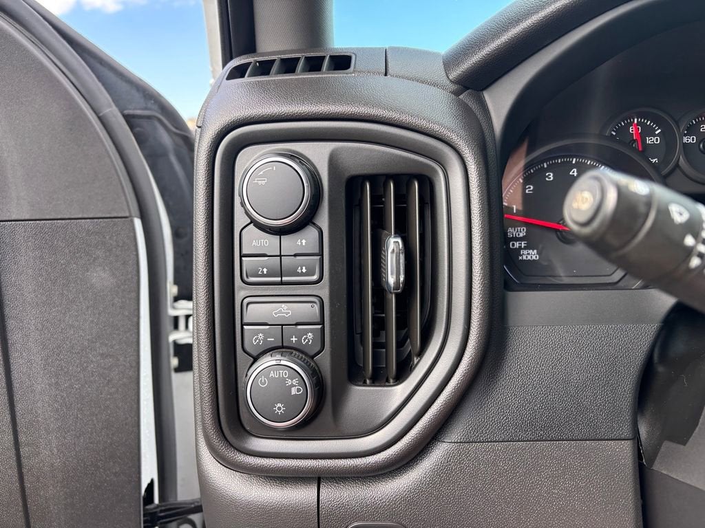 2023 Chevrolet Silverado 1500 WT