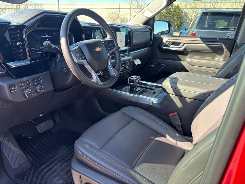 2025 Chevrolet Silverado 1500 LTZ