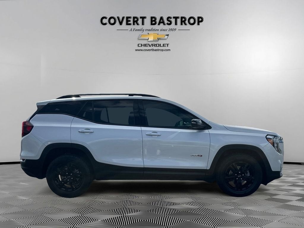 2024 GMC Terrain AT4