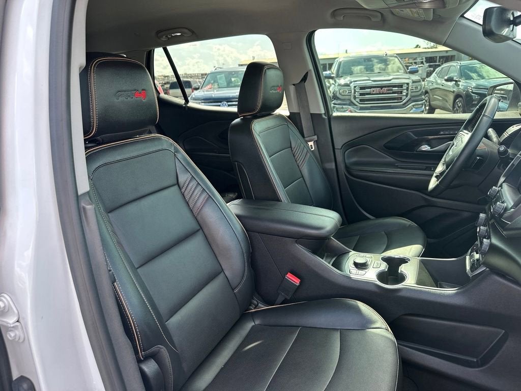 2024 GMC Terrain AT4