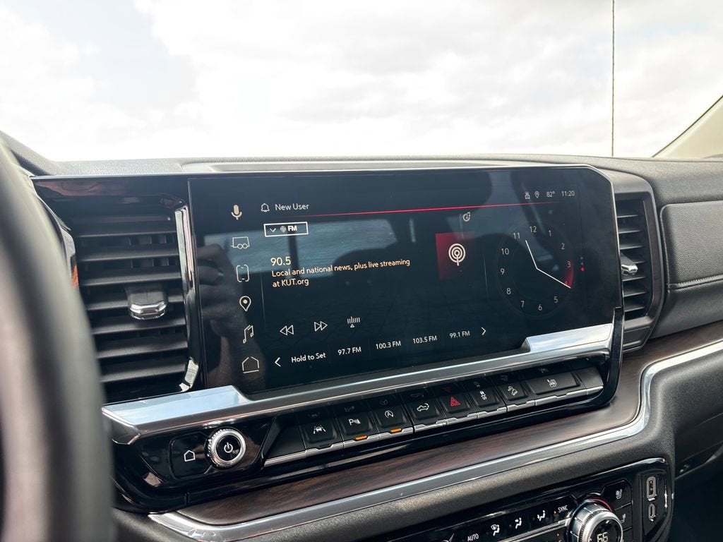 2024 GMC Sierra 1500 SLT