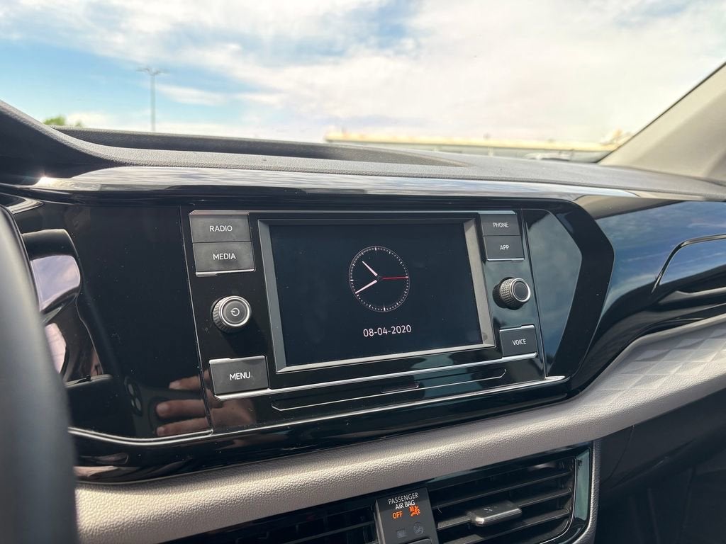 2024 Volkswagen Taos S