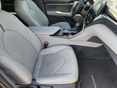 2024 Toyota Camry Hybrid SE