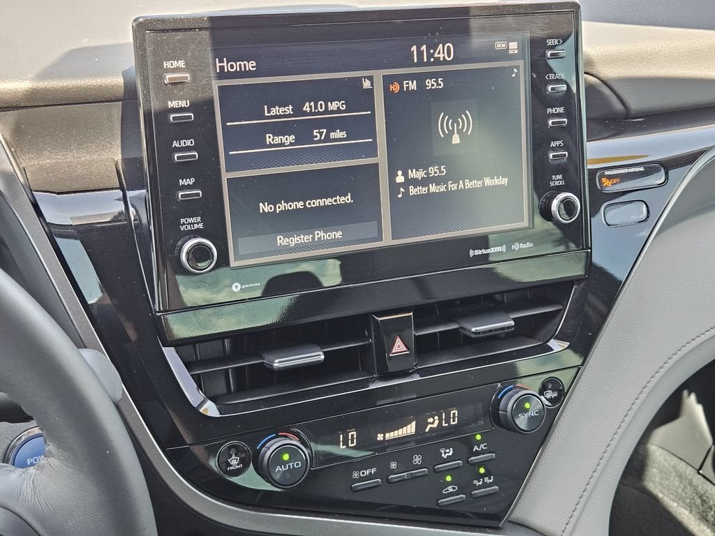 2024 Toyota Camry Hybrid SE