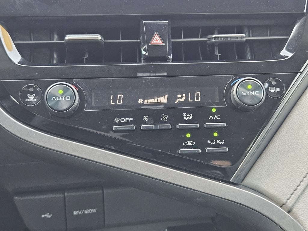2024 Toyota Camry Hybrid SE