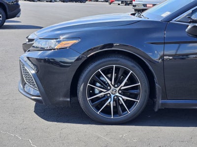 2024 Toyota Camry Hybrid SE