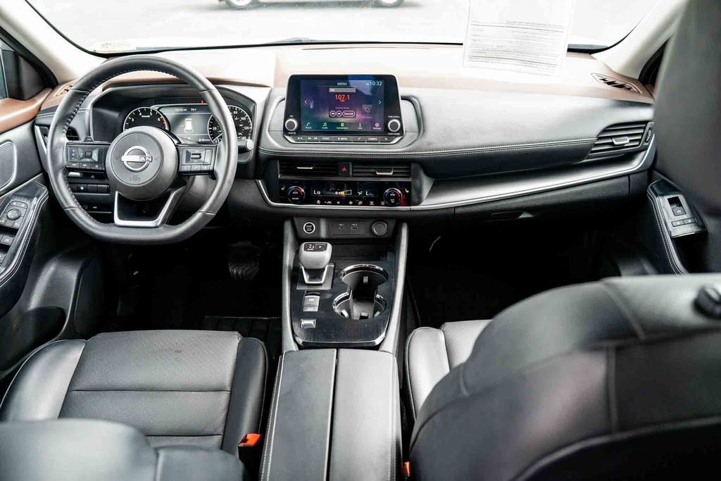 2023 Nissan Rogue SV FWD