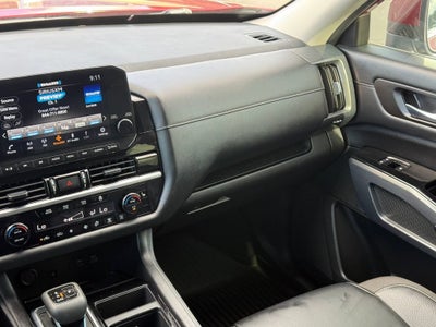 2024 Nissan Pathfinder SL FWD