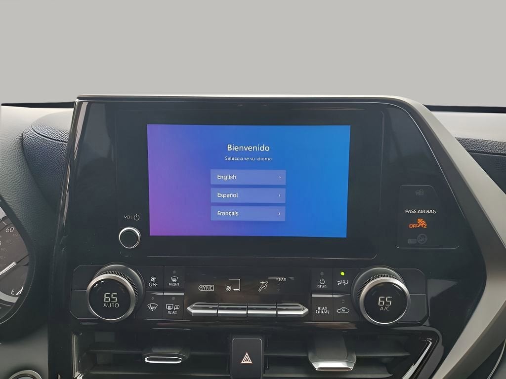 2025 Toyota Highlander LE