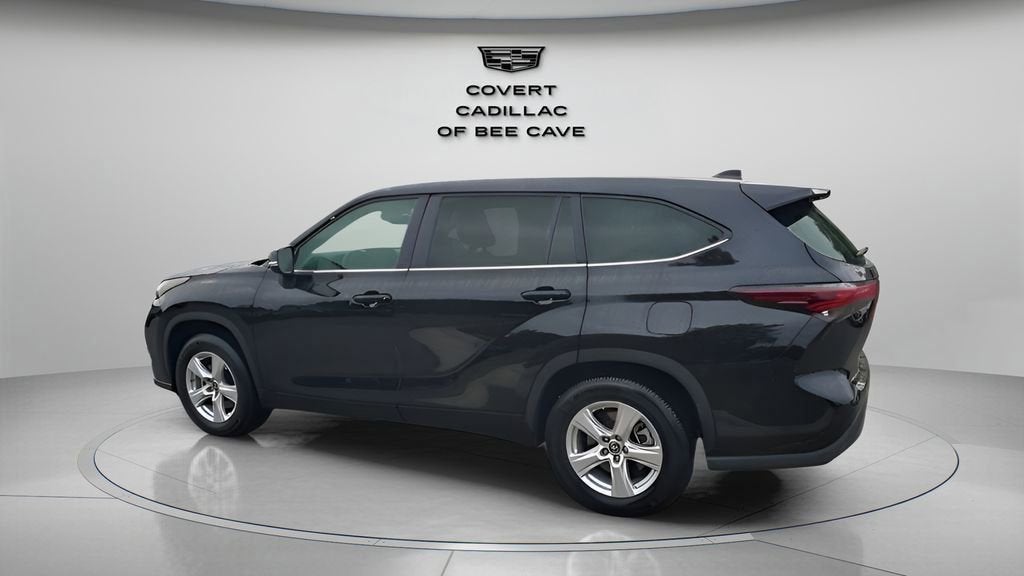 2025 Toyota Highlander LE