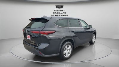 2025 Toyota Highlander LE