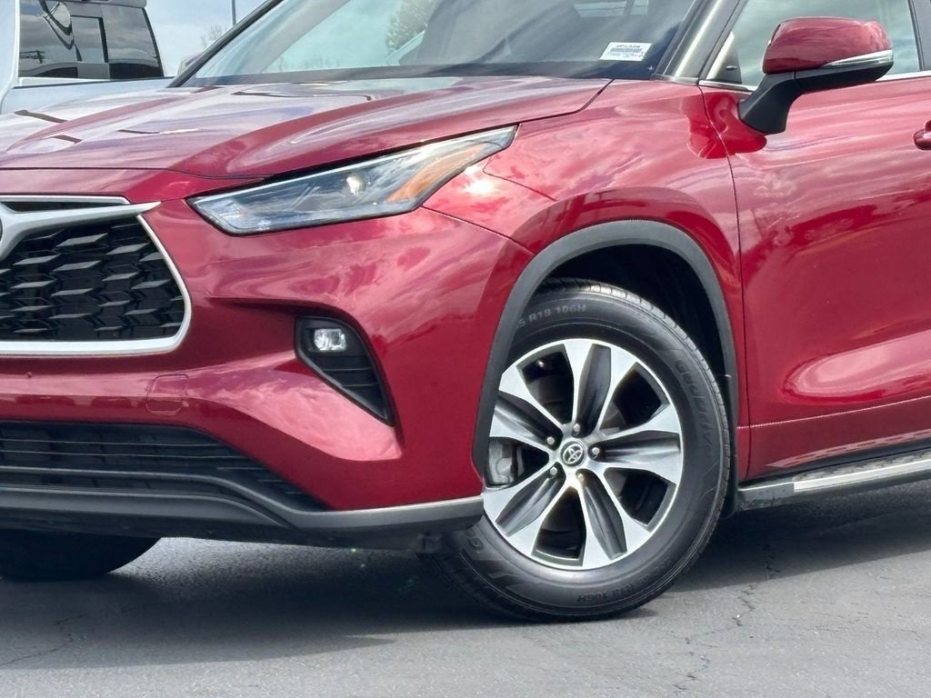 2024 Toyota Highlander LE