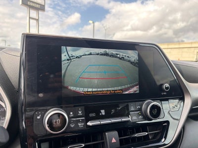 2024 Toyota Highlander LE