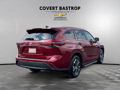 2024 Toyota Highlander LE