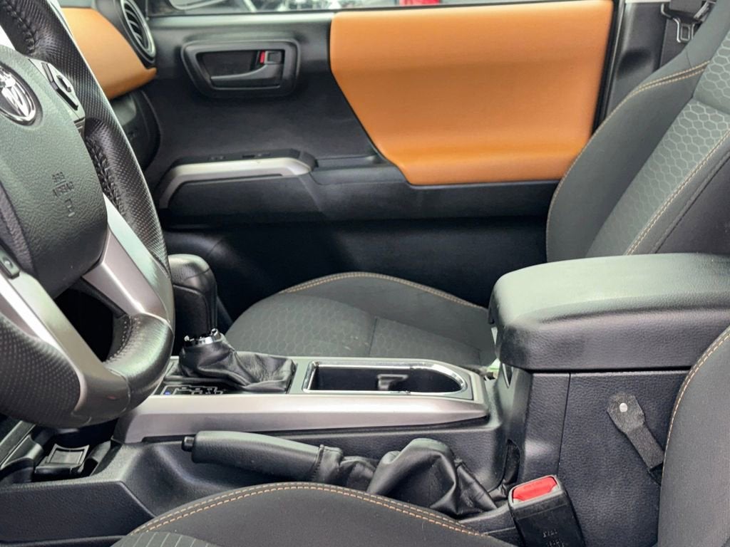 2017 Toyota Tacoma SR5