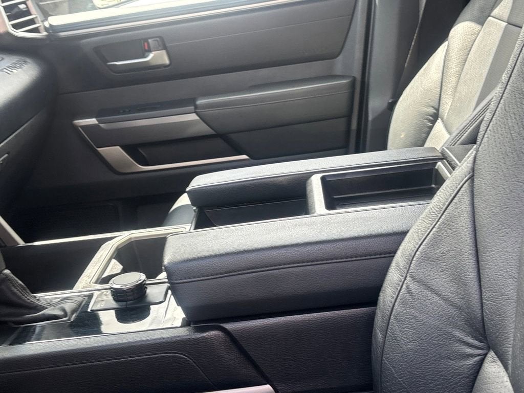 2022 Toyota Tundra 2WD SR5
