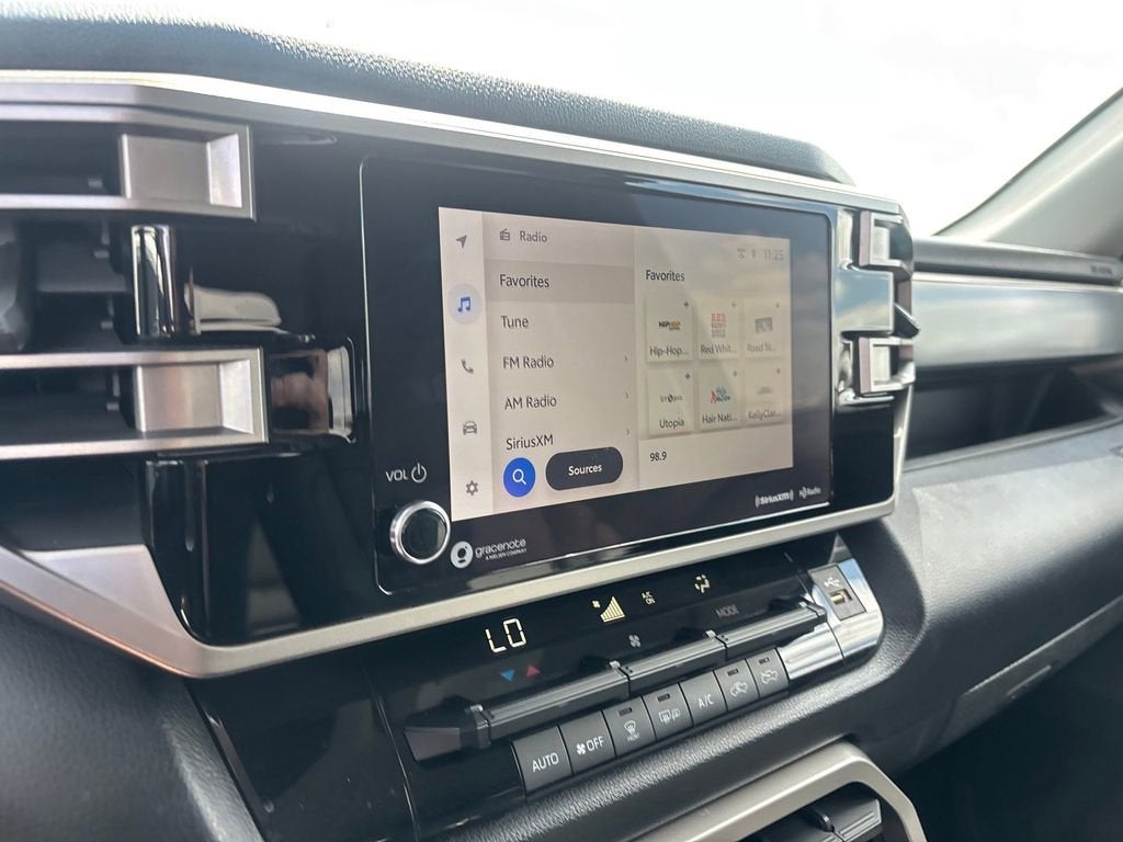 2022 Toyota Tundra 2WD SR5