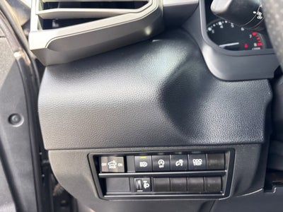 2022 Toyota Tundra 4WD SR5