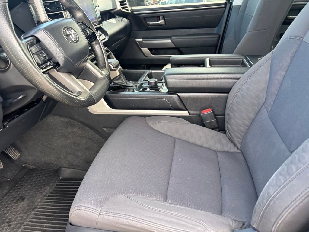 2022 Toyota Tundra 4WD SR5