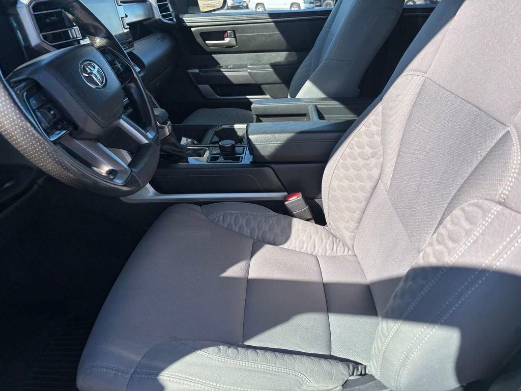 2023 Toyota Tundra 4WD SR5