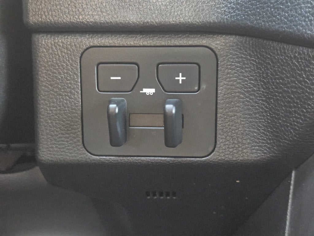 2025 Toyota Tundra 4WD SR
