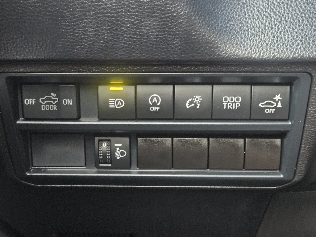 2025 Toyota Tundra 4WD SR