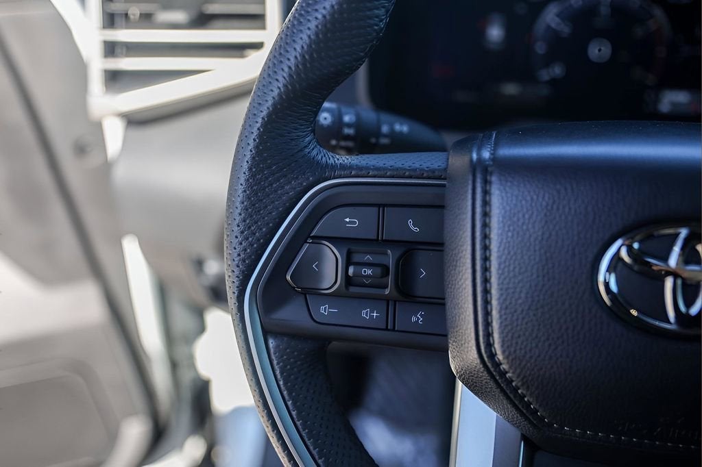 2025 Toyota Sequoia SR5