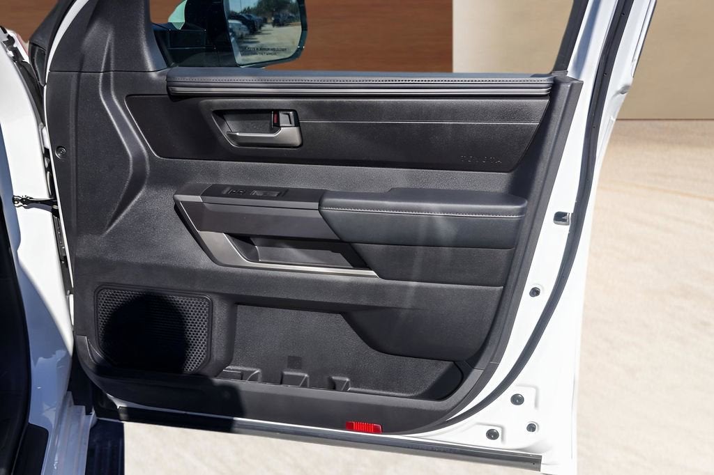 2025 Toyota Sequoia SR5