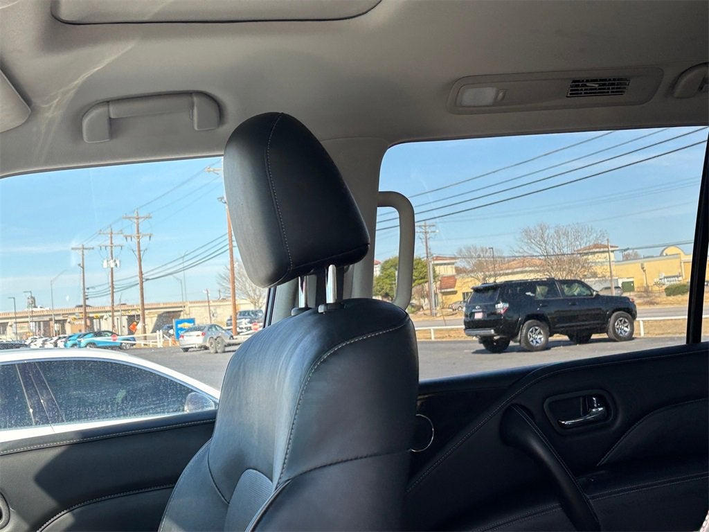 2024 INFINITI QX80 LUXE