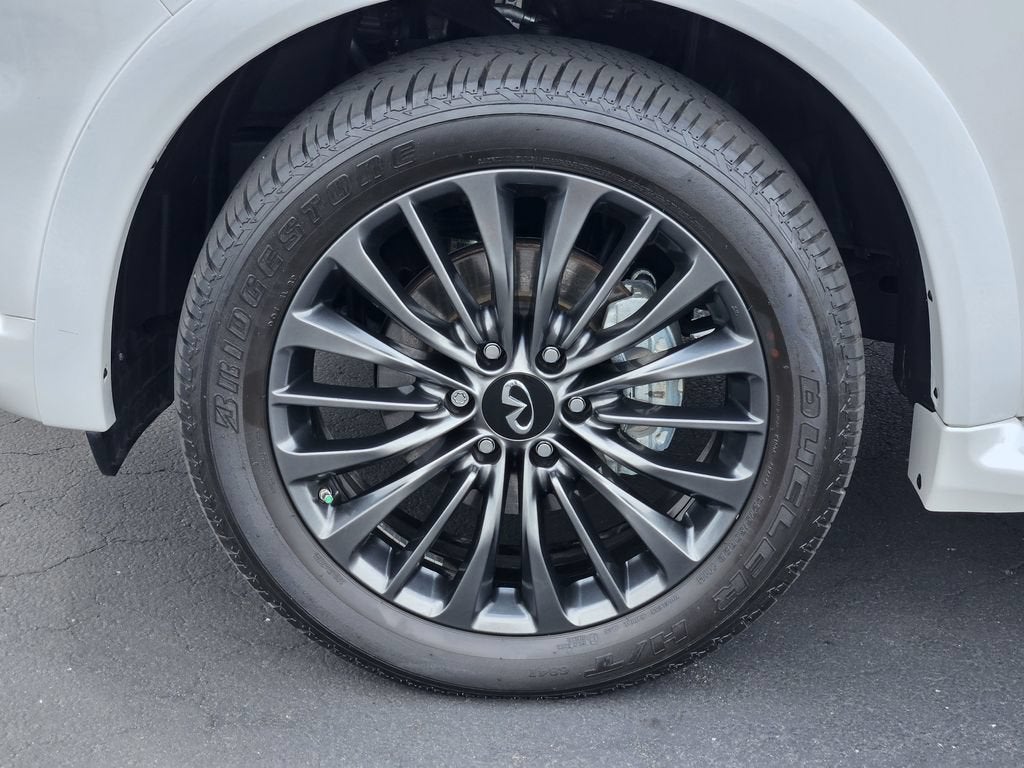 2024 INFINITI QX80 SENSORY