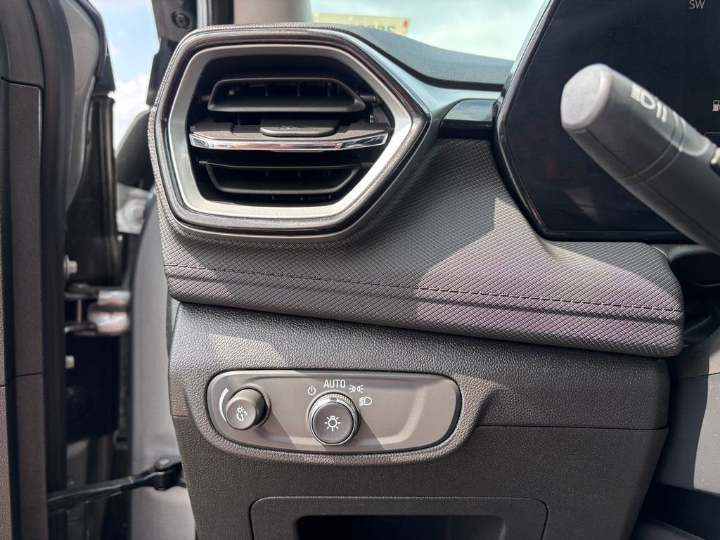 2025 Chevrolet Trailblazer LS