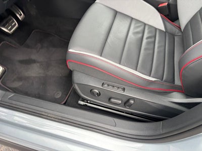 2025 Volkswagen Golf GTI Autobahn