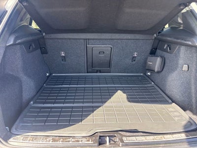 2023 Volvo XC40 Plus Bright Theme