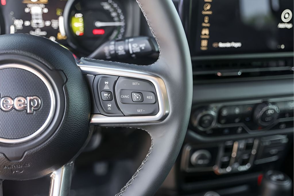 2025 Jeep Wrangler Sahara 4xe