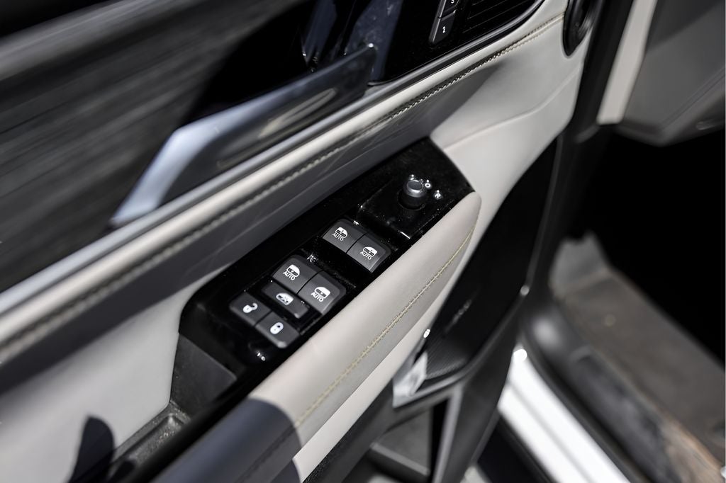 2023 Jeep Wagoneer L Series III
