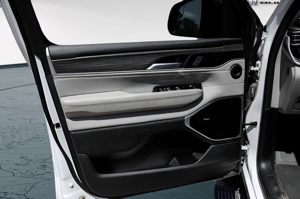 2023 Jeep Wagoneer L Series III
