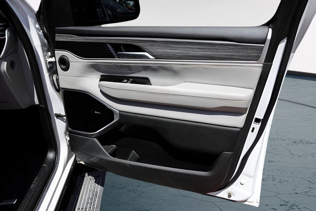 2023 Jeep Wagoneer L Series III