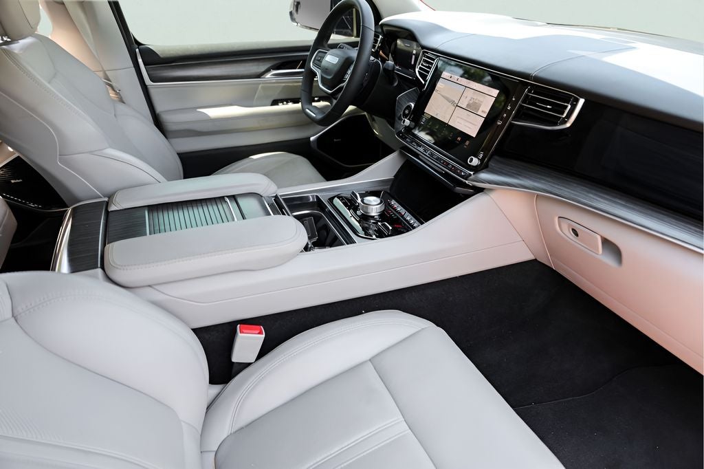 2023 Jeep Wagoneer L Series III