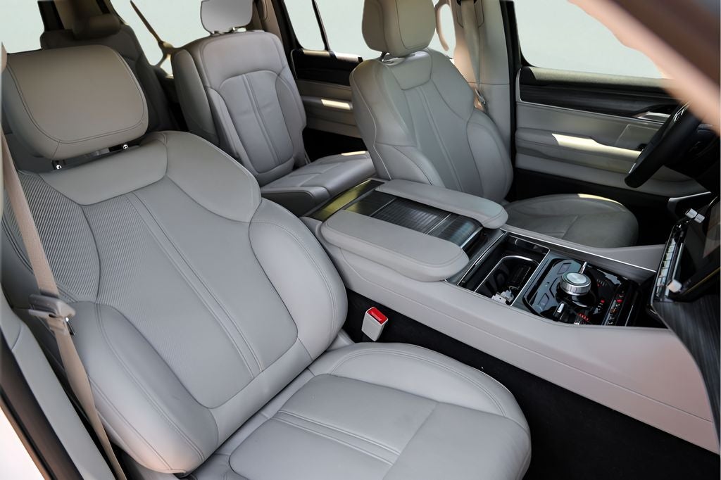 2023 Jeep Wagoneer L Series III