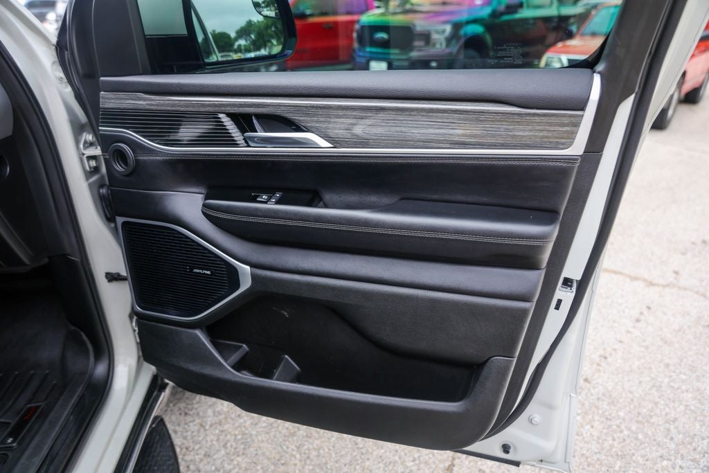 2022 Jeep Wagoneer Series III