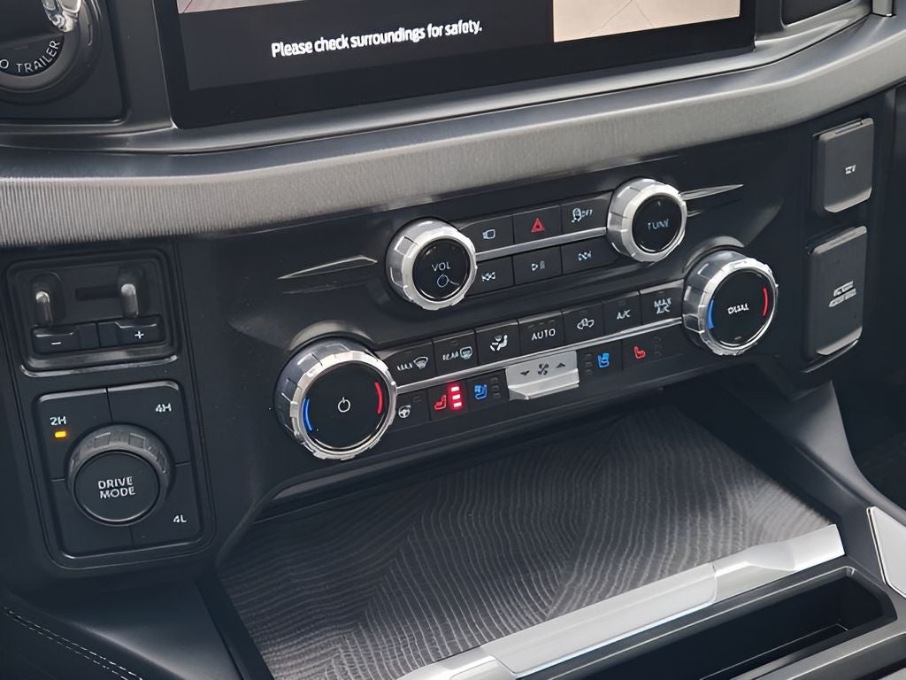 2025 Ford F-250SD Platinum